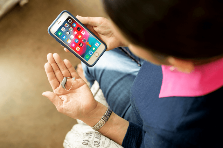 مروری بر رویکردهای یادگیری ماشین برای شخصی‌سازی تقویت در سمعک‌ها