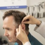 چه مدت یک سمعک کار می‌کند؟